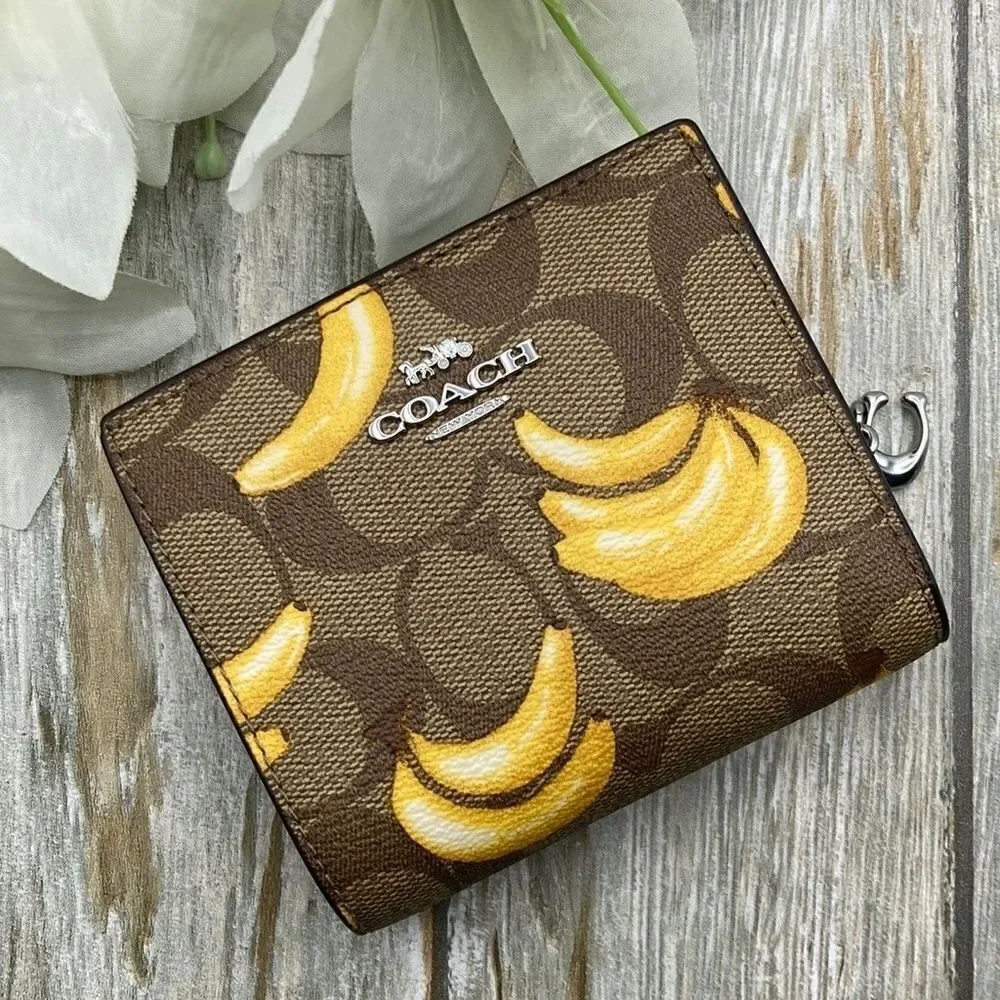 COACH Snap Wallet In Signature Canvas With Banana Print Bag Purse - Picture 2 of 6